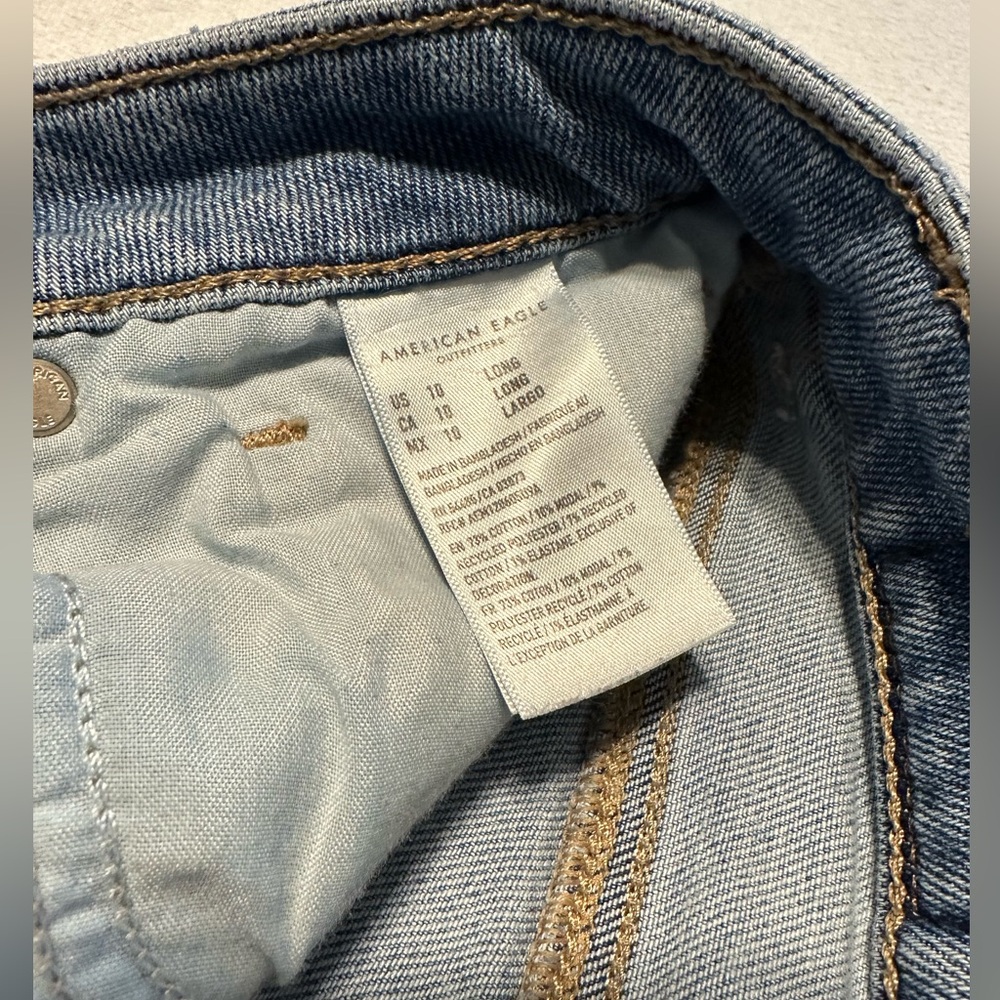 American Eagle Stretch Mom Jeans 10 Tall